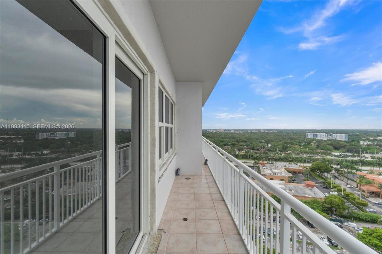 18011 Biscayne Blvd, Unit PH04, Aventura, FL 33160 Photo
