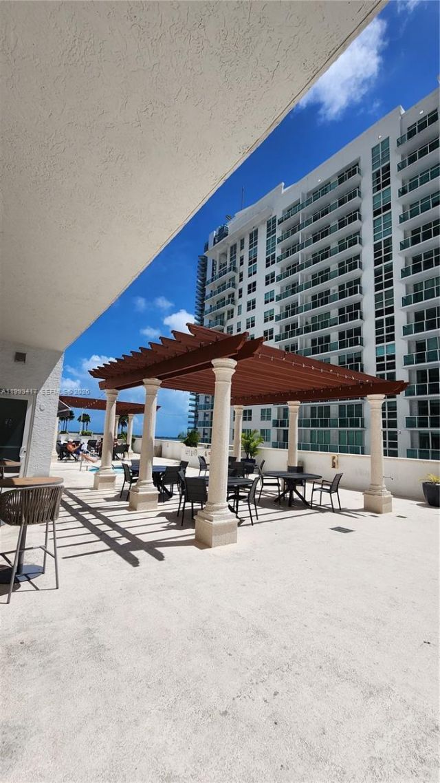 1200 Brickell Bay Dr, Unit 1510, Miami, FL 33131 Photo