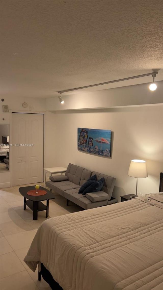 1200 Brickell Bay Dr, Unit 1510, Miami, FL 33131 Photo