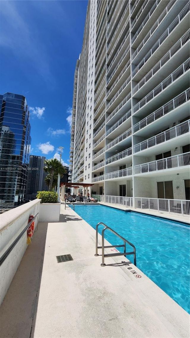 1200 Brickell Bay Dr, Unit 1510, Miami, FL 33131 Photo