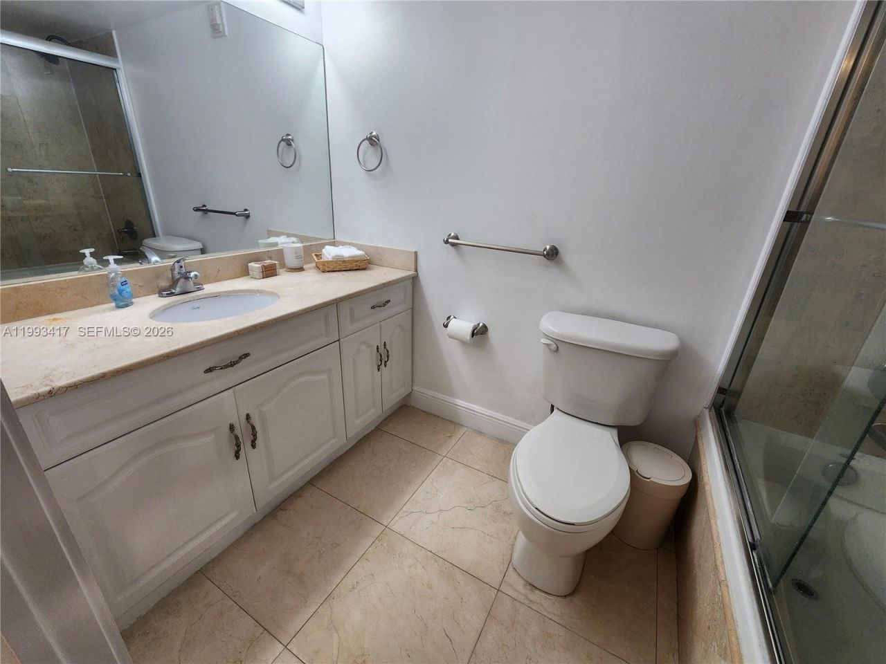 1200 Brickell Bay Dr, Unit 1510, Miami, FL 33131 Photo