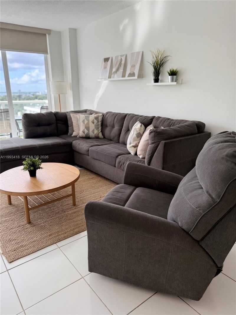 5601 Collins Ave , Unit 1219, Miami Beach, FL 33140 Photo