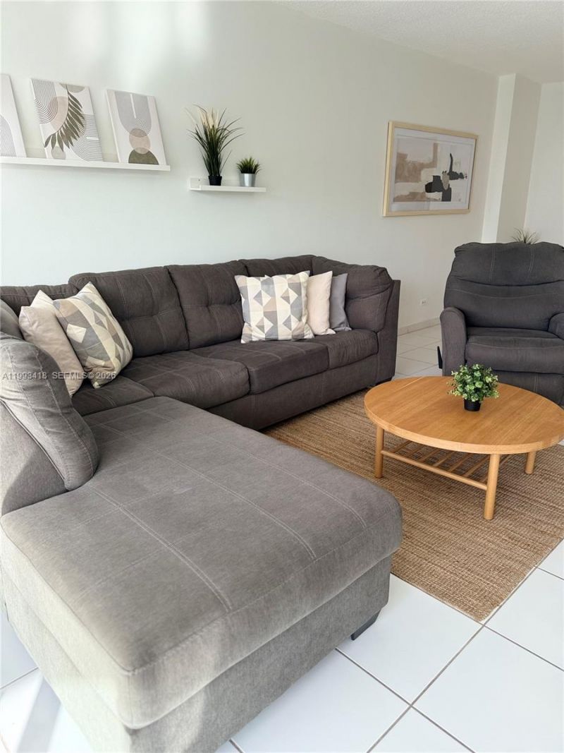 5601 Collins Ave , Unit 1219, Miami Beach, FL 33140 Photo