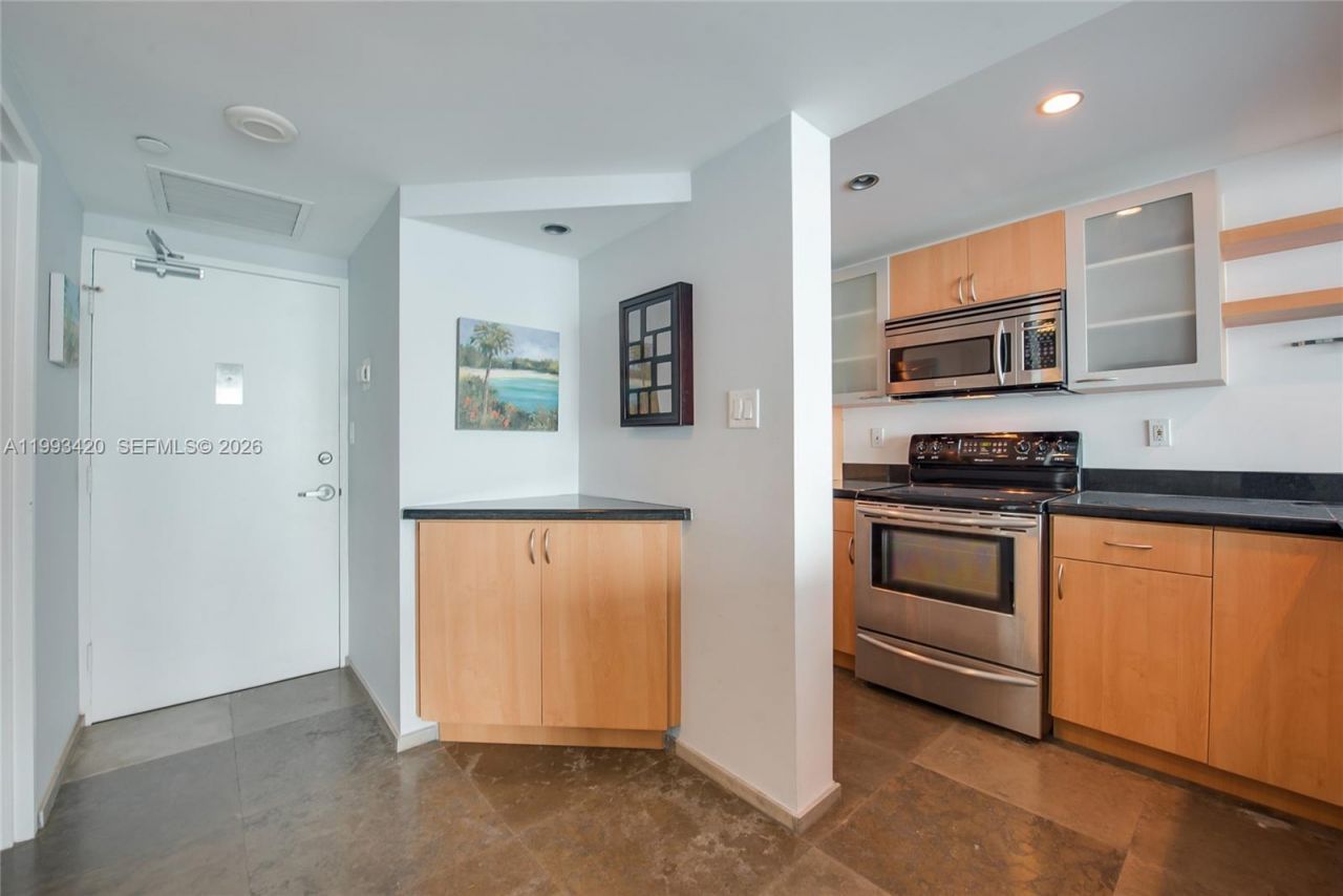 1000 West Ave, Unit 712, Miami Beach, FL 33139 Photo