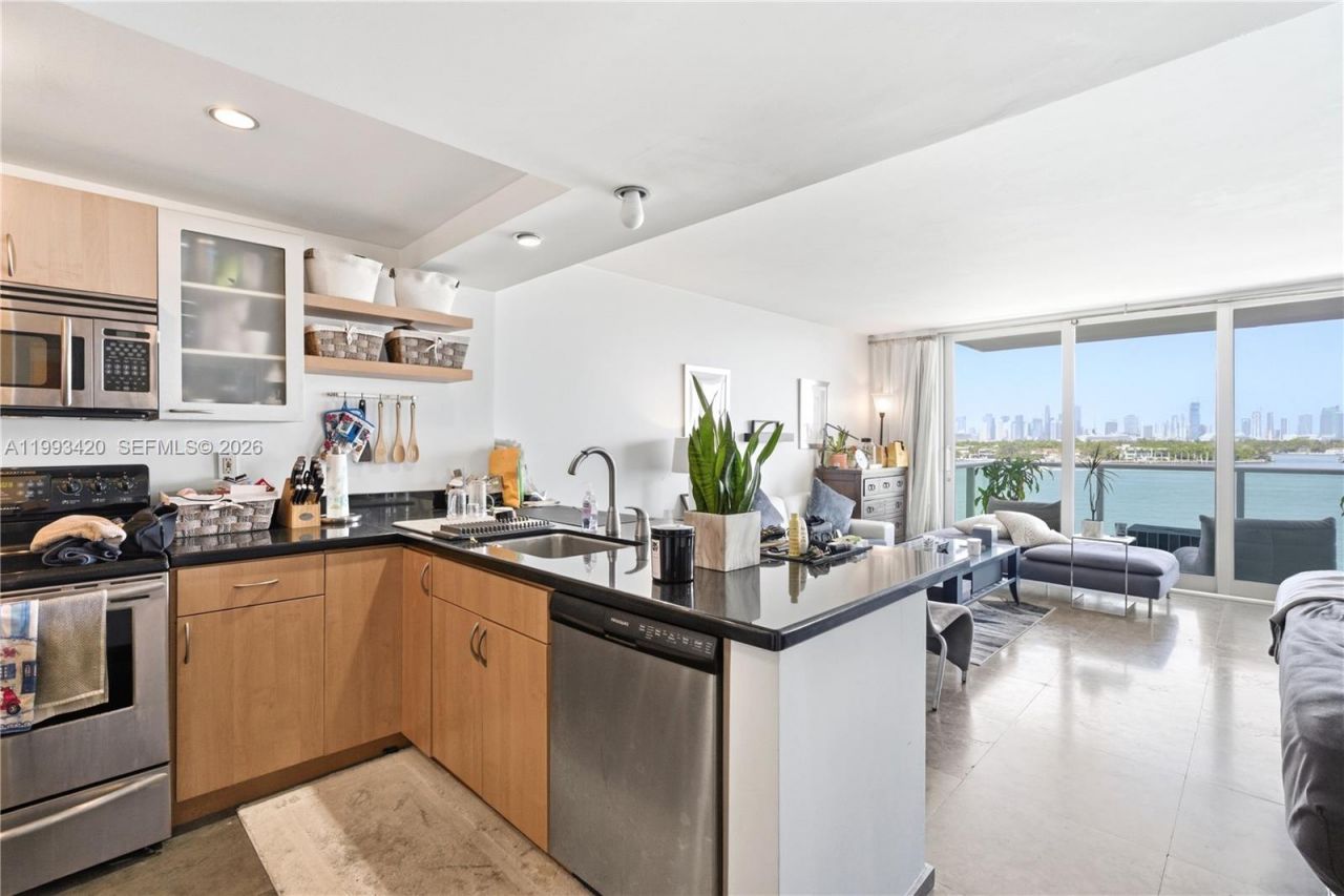 1000 West Ave, Unit 712, Miami Beach, FL 33139 Photo