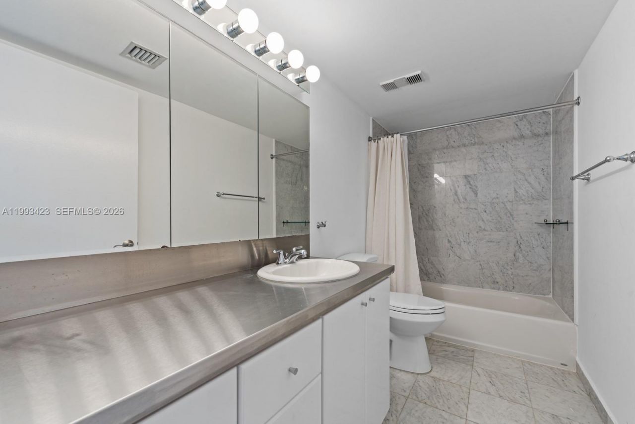 1623 Collins Ave, Unit 318, Miami Beach, FL 33139 Photo