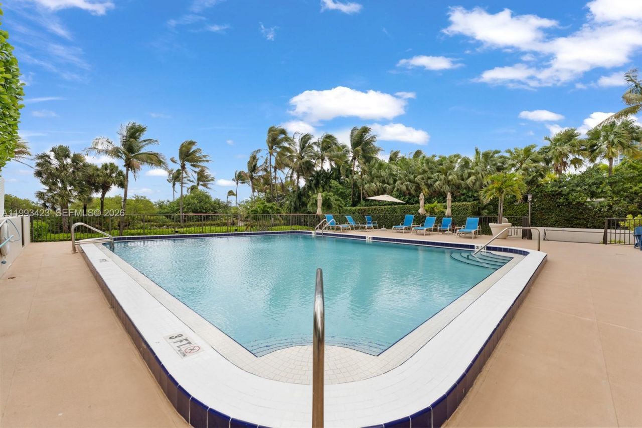 1623 Collins Ave, Unit 318, Miami Beach, FL 33139 Photo