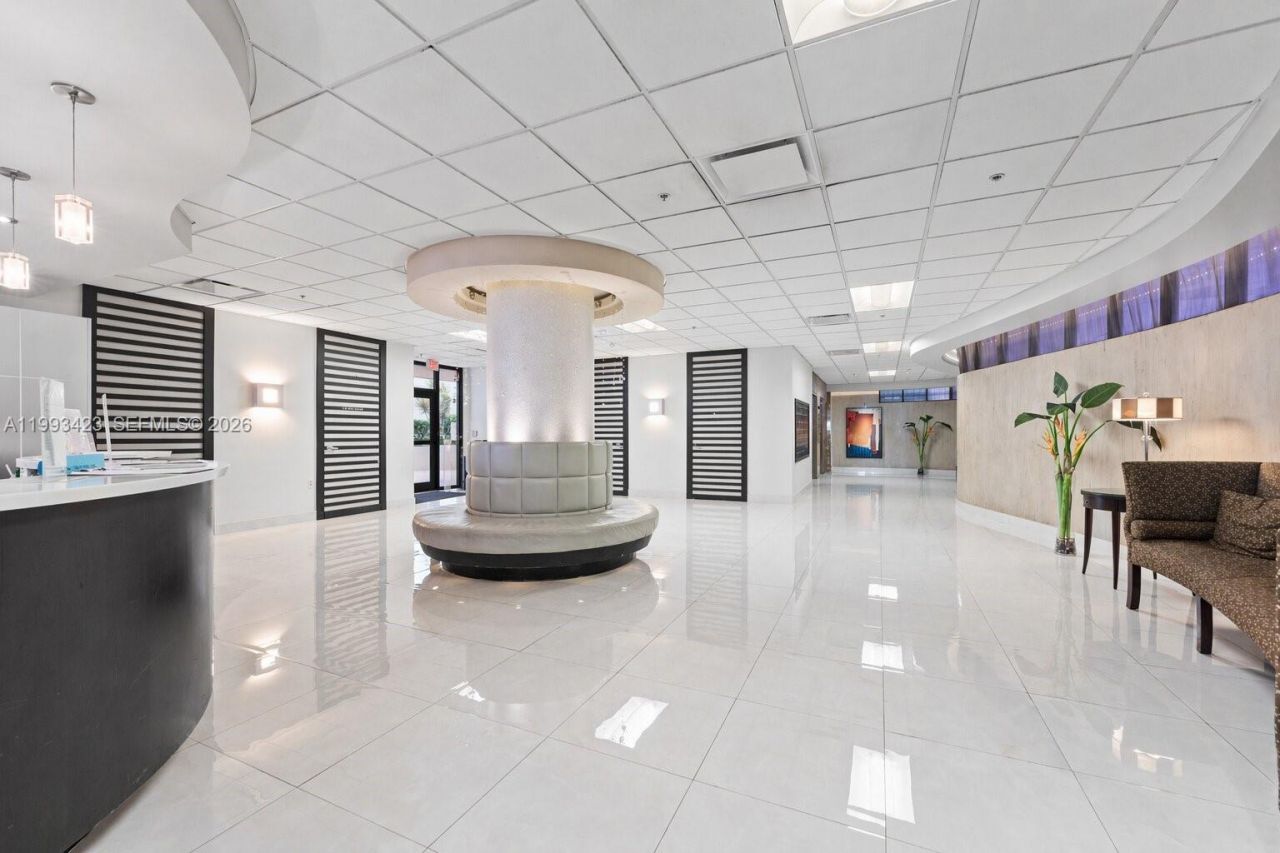 1623 Collins Ave, Unit 318, Miami Beach, FL 33139 Photo