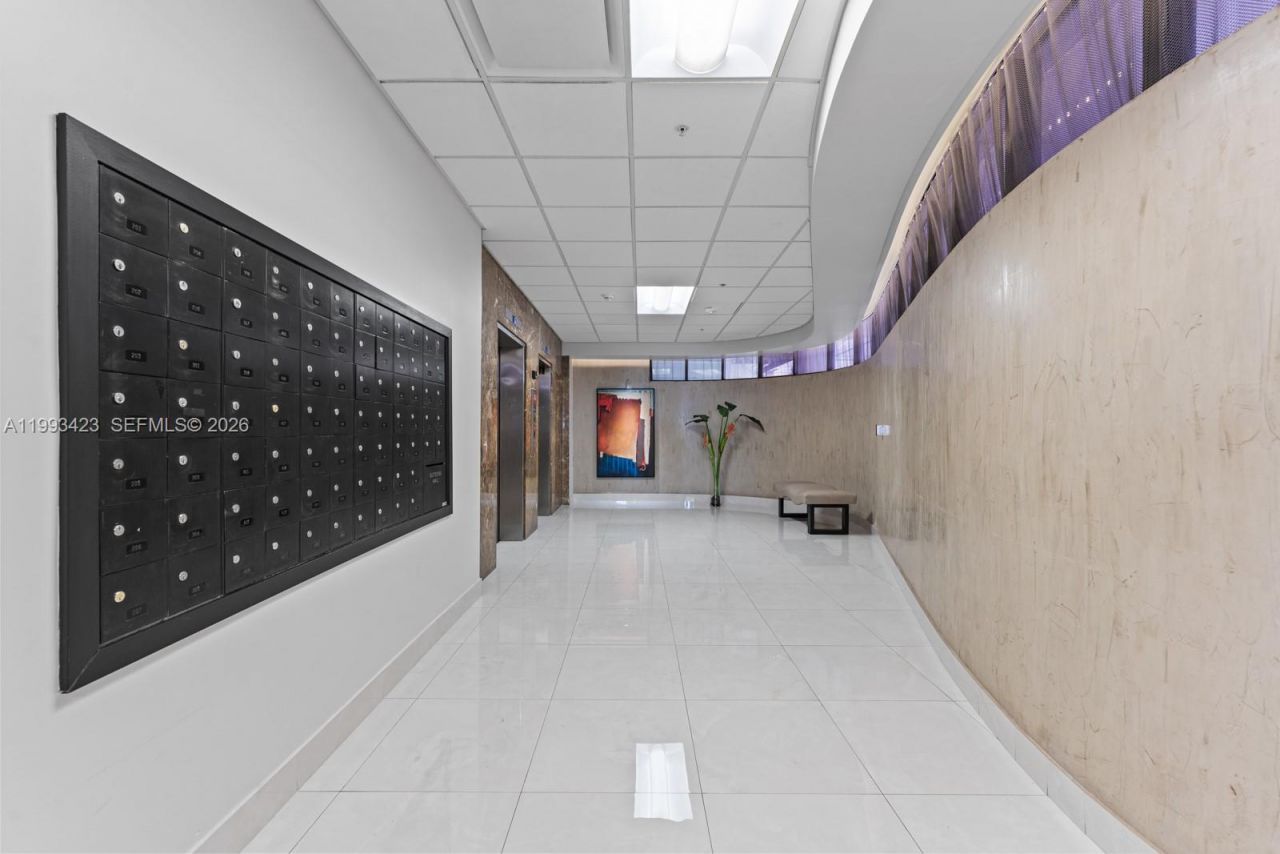 1623 Collins Ave, Unit 318, Miami Beach, FL 33139 Photo