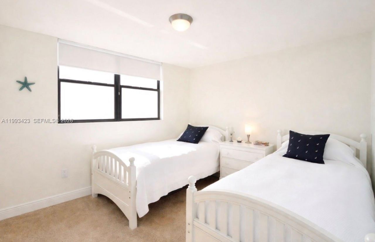 1623 Collins Ave , Unit 318, Miami Beach, FL 33139 Photo