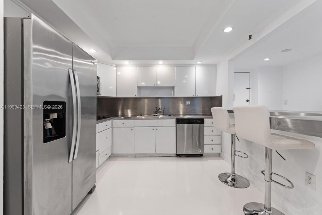 1623 Collins Ave, Unit 318, Miami Beach, FL 33139 Photo