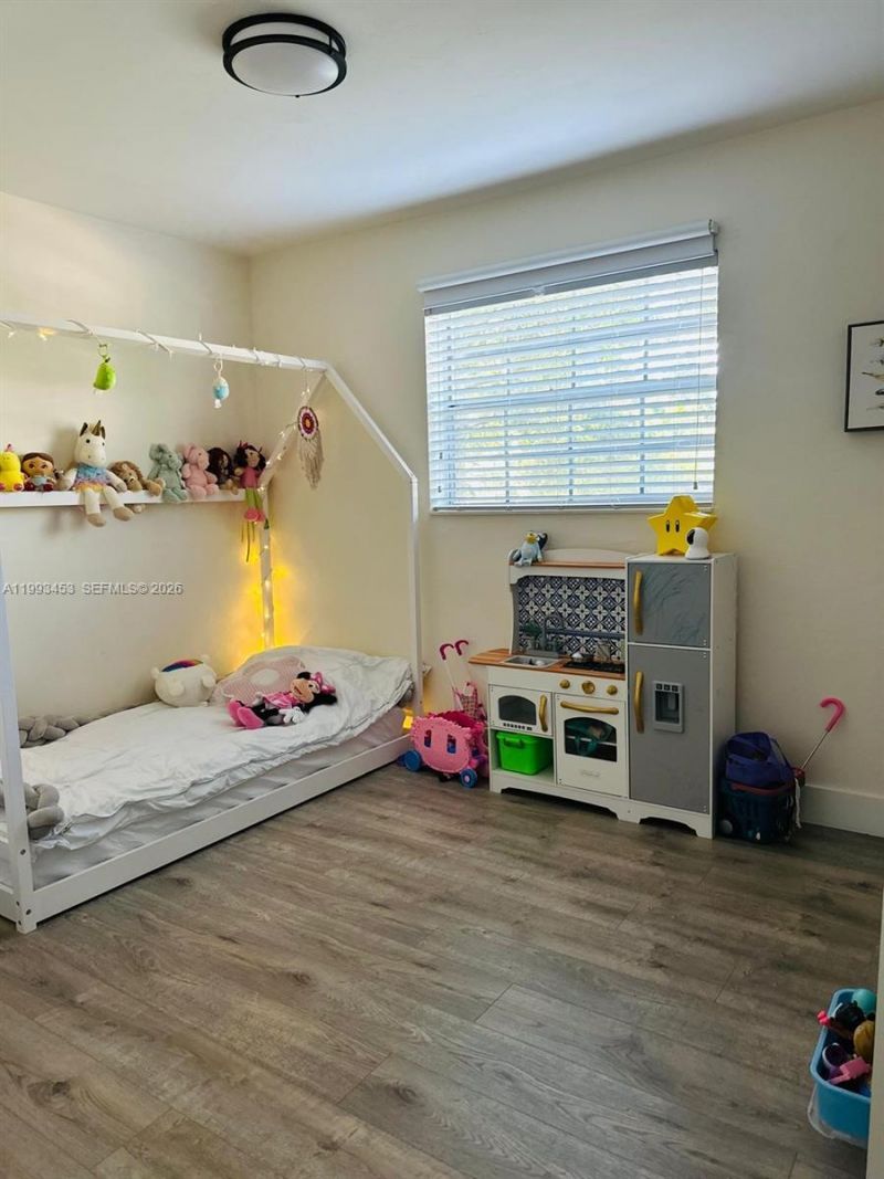 1002 NE 119th St , Unit F, Biscayne Park, FL 33161 Photo