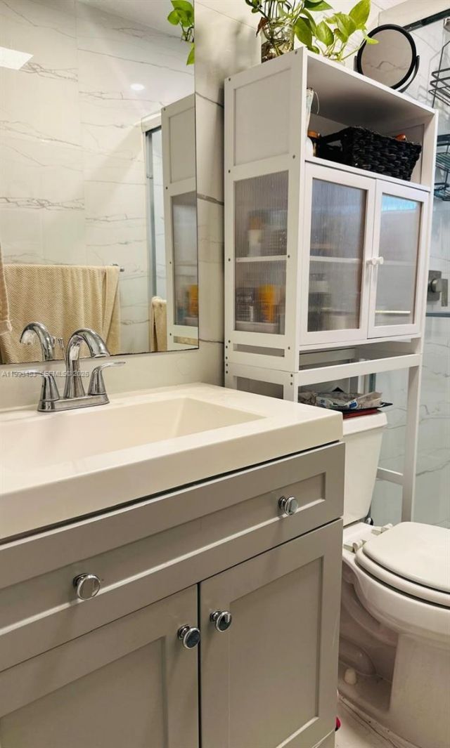 1002 NE 119th St , Unit F, Biscayne Park, FL 33161 Photo