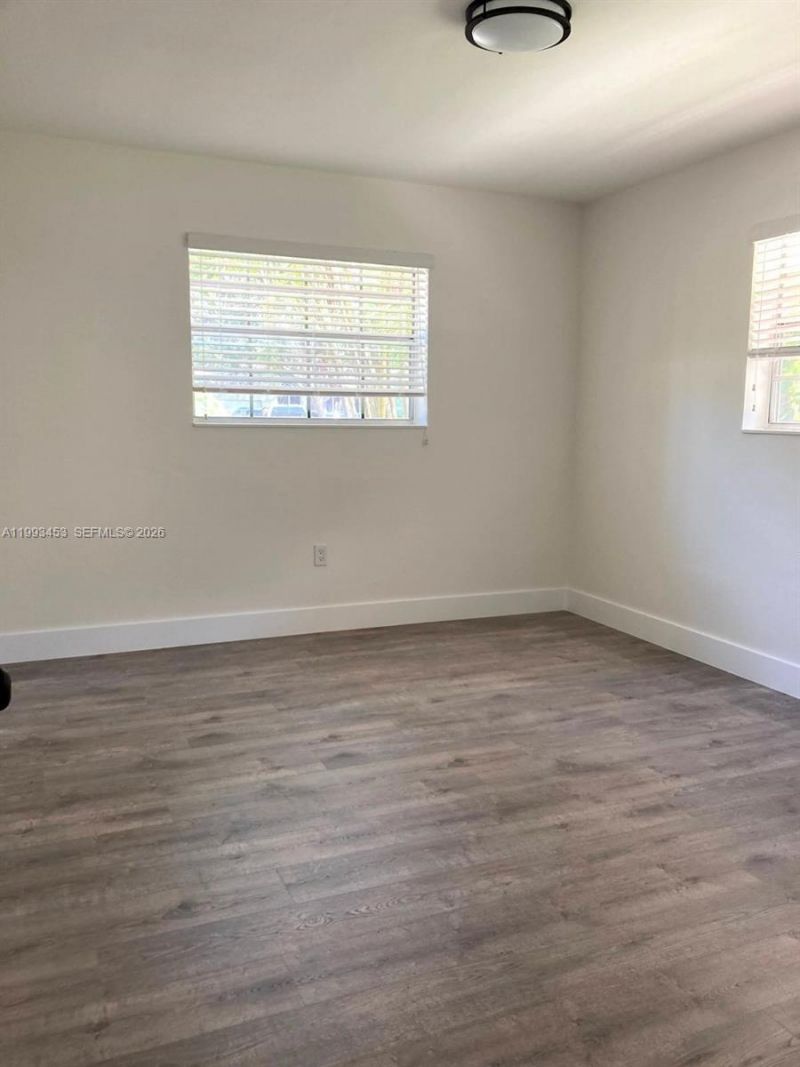 1002 NE 119th St , Unit F, Biscayne Park, FL 33161 Photo