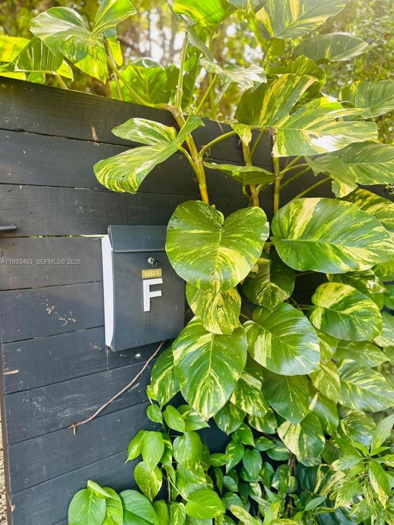 1002 NE 119th St , Unit F, Biscayne Park, FL 33161 Photo