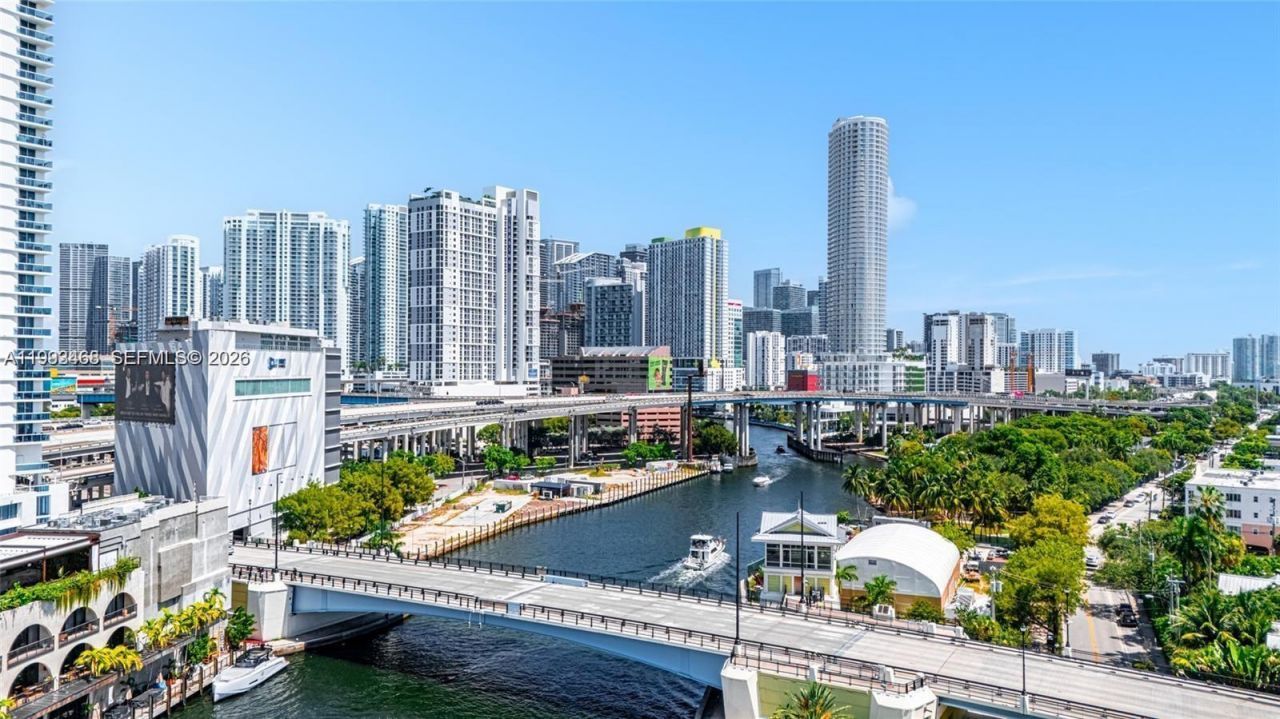 10 SW South River Dr , Unit 1710, Miami, FL 33130 Photo