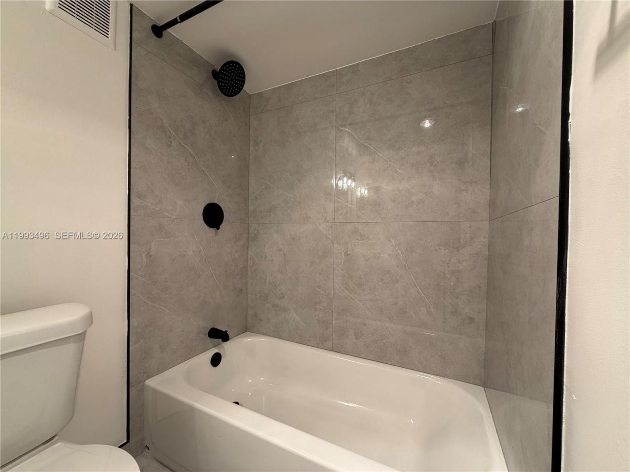 400 Commodore Dr, Unit 101, Plantation, FL 33325 Photo
