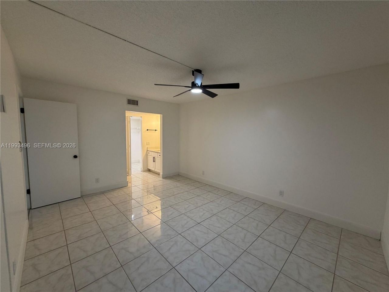 400 Commodore Dr, Unit 101, Plantation, FL 33325 Photo