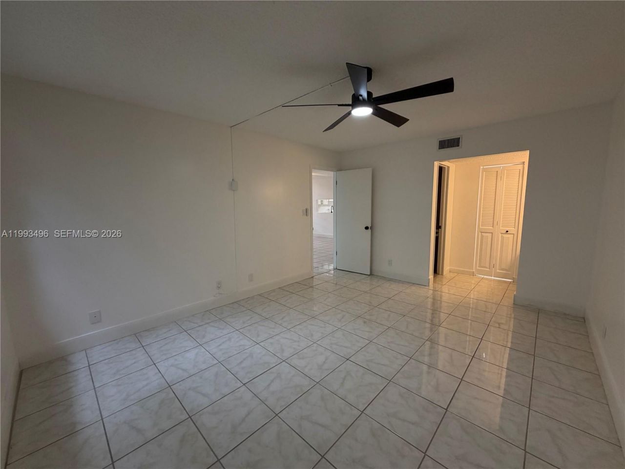 400 Commodore Dr, Unit 101, Plantation, FL 33325 Photo