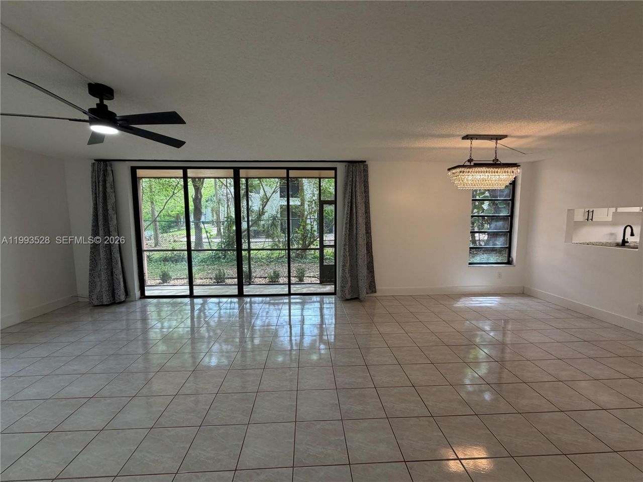 400 Commodore Dr, Unit 101, Plantation, FL 33325 Photo