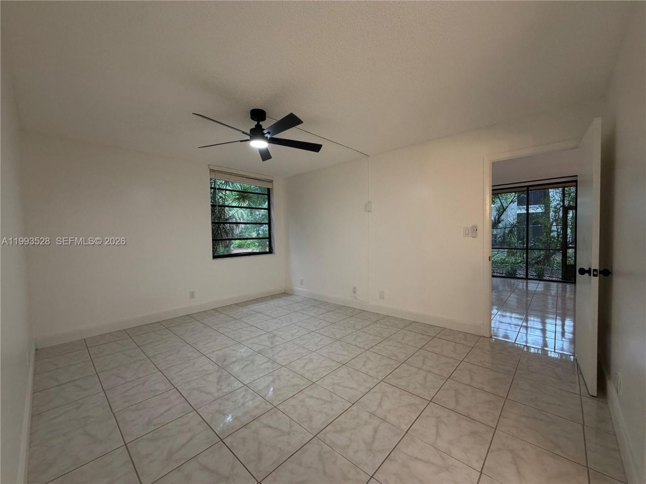 400 Commodore Dr, Unit 101, Plantation, FL 33325 Photo