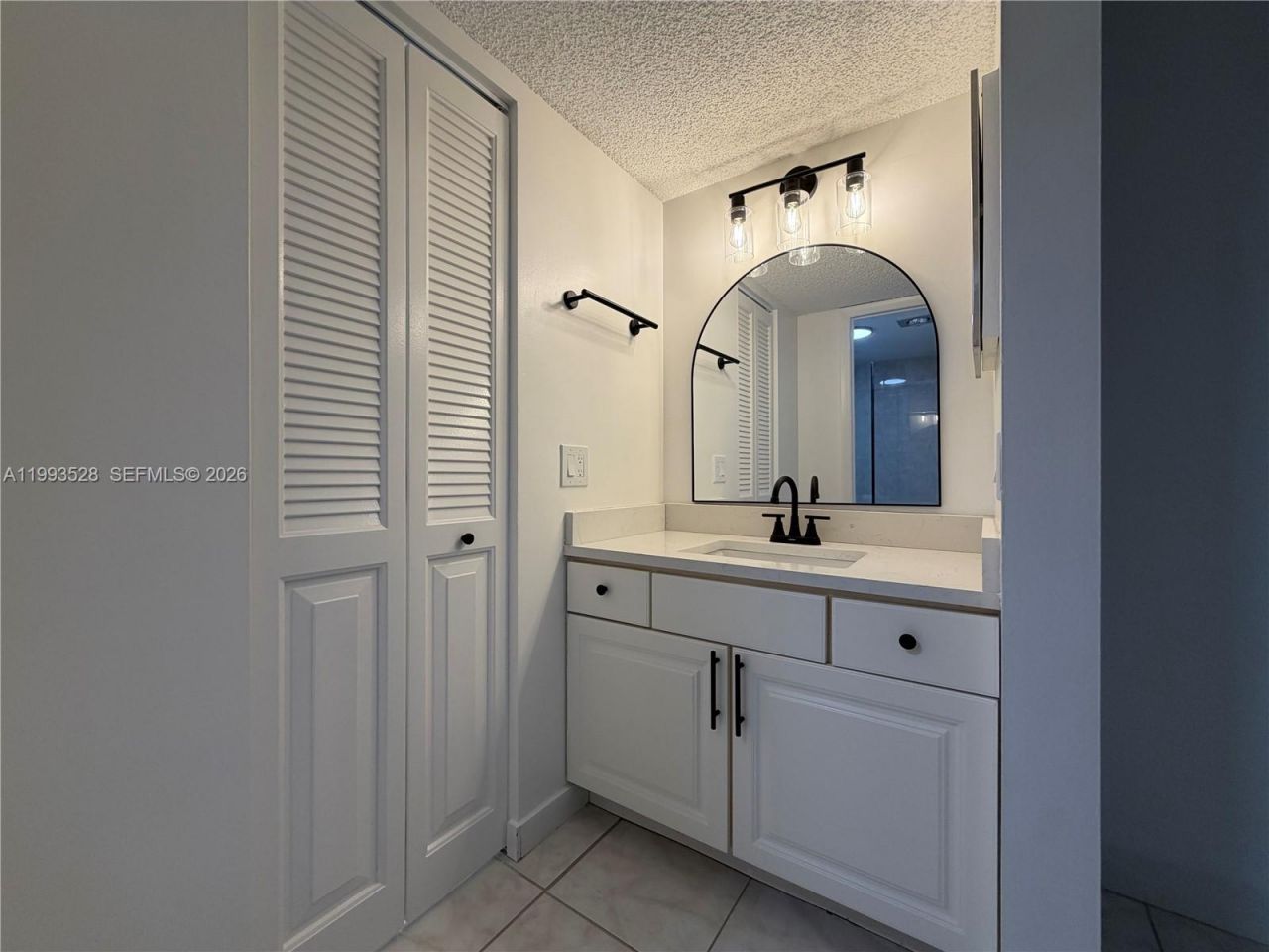 400 Commodore Dr, Unit 101, Plantation, FL 33325 Photo
