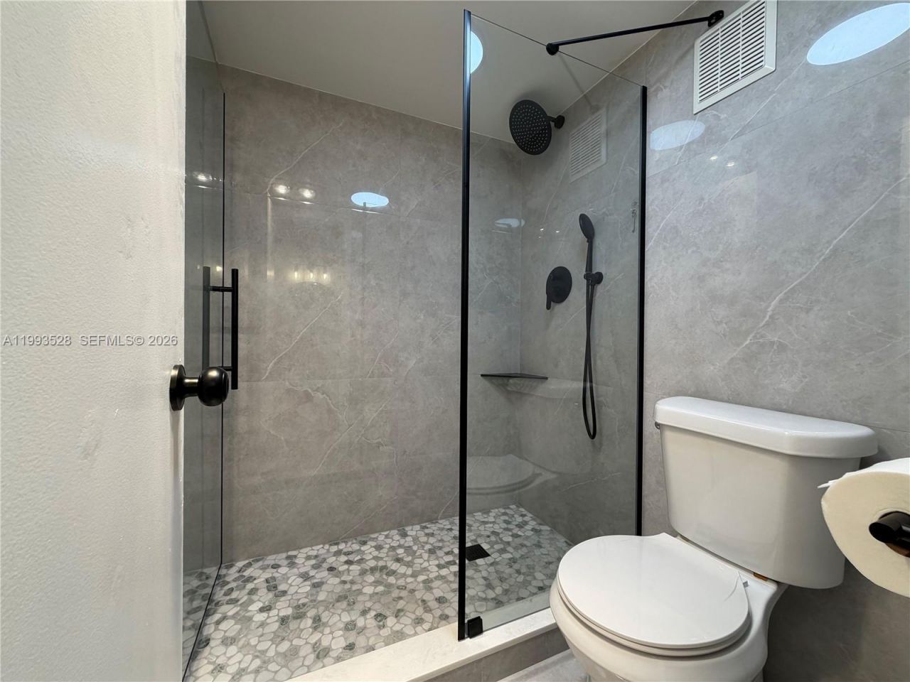 400 Commodore Dr, Unit 101, Plantation, FL 33325 Photo