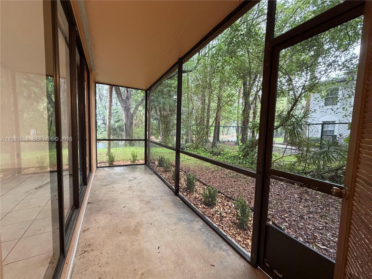 400 Commodore Dr, Unit 101, Plantation, FL 33325 Photo