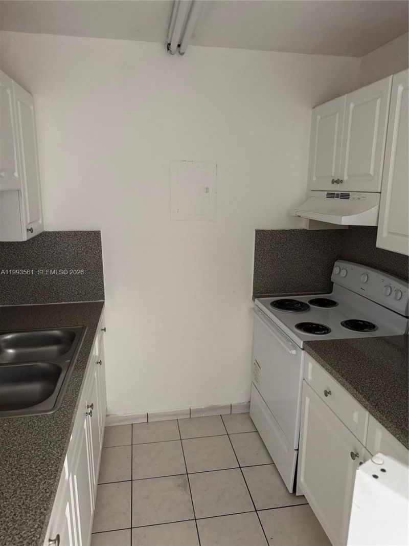 5505 NW 7th St , Unit W202, Miami, FL 33126 Photo