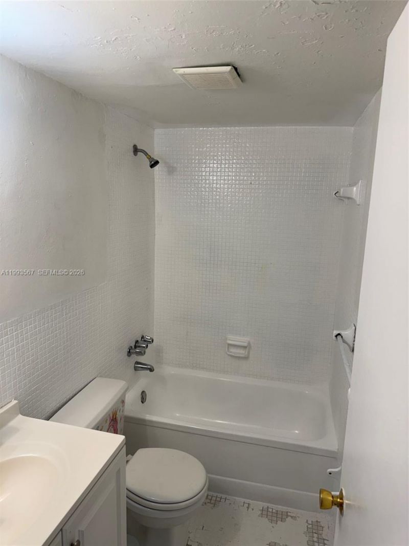11 SW 52nd Ave , Unit 1B, Miami, FL 33134 Photo