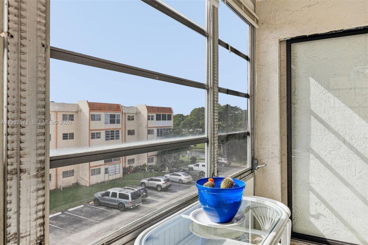 2301 NW 41st Ave, Unit 403, Lauderhill, FL 33313 Photo