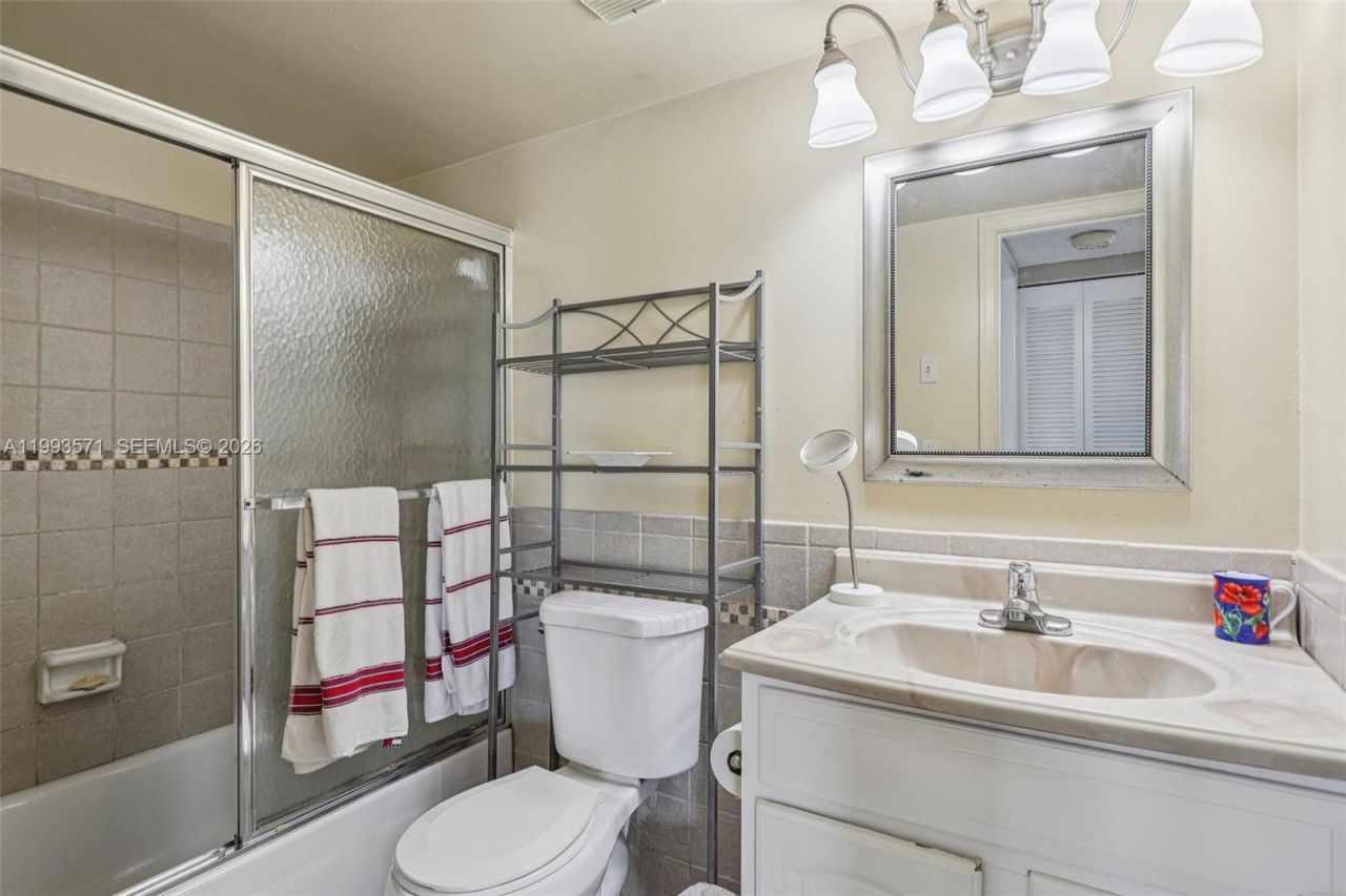 2301 NW 41st Ave, Unit 403, Lauderhill, FL 33313 Photo