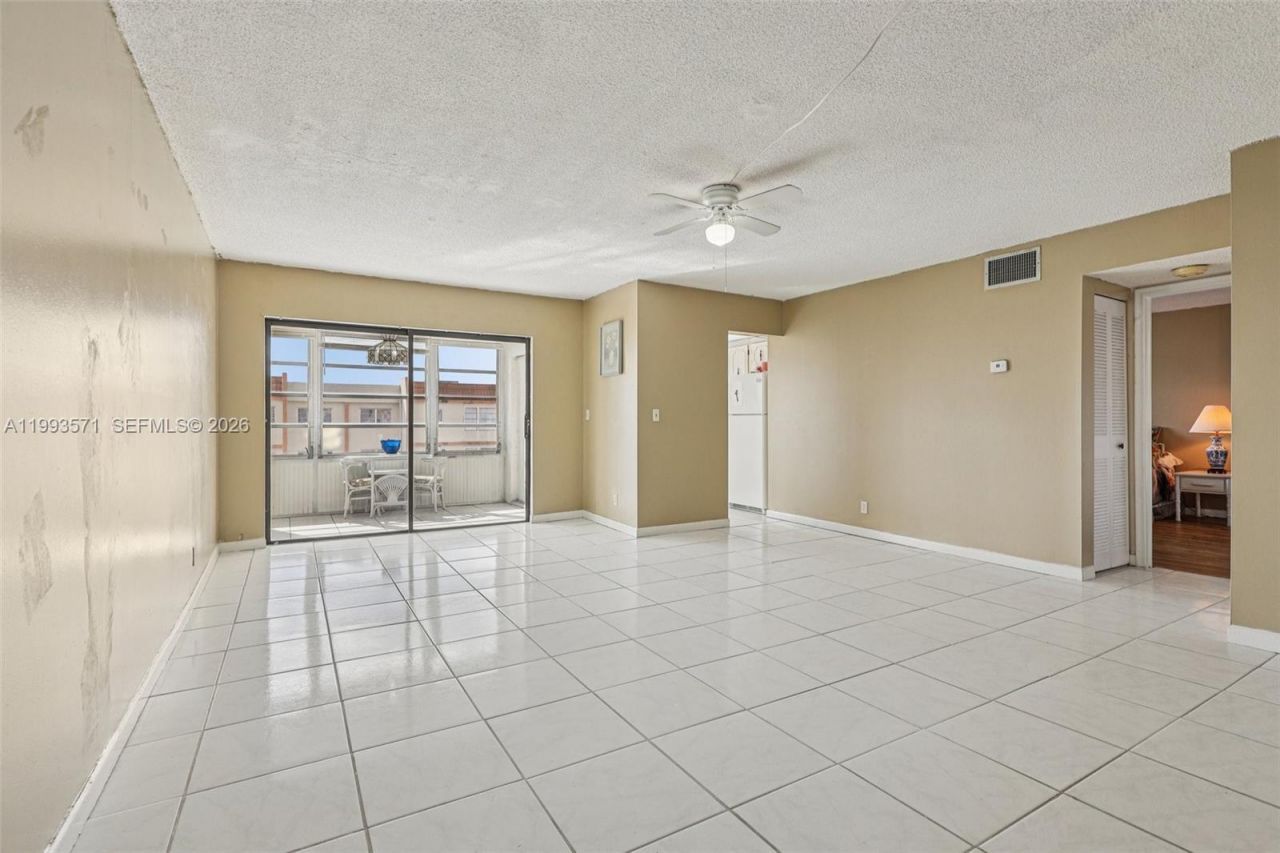 2301 NW 41st Ave, Unit 403, Lauderhill, FL 33313 Photo
