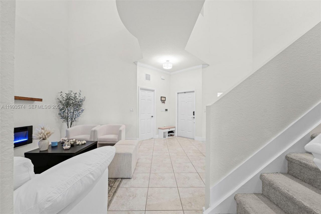 2338 SE 16th Ter, Homestead, FL 33035 Photo