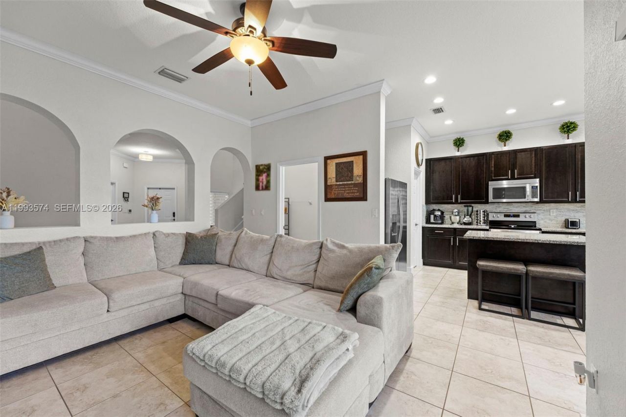 2338 SE 16th Ter, Homestead, FL 33035 Photo