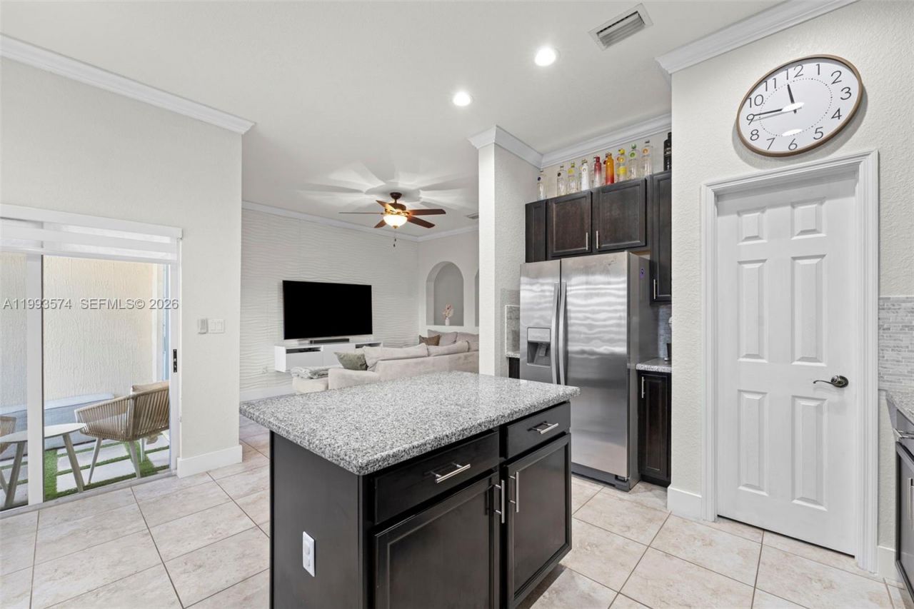 2338 SE 16th Ter, Homestead, FL 33035 Photo