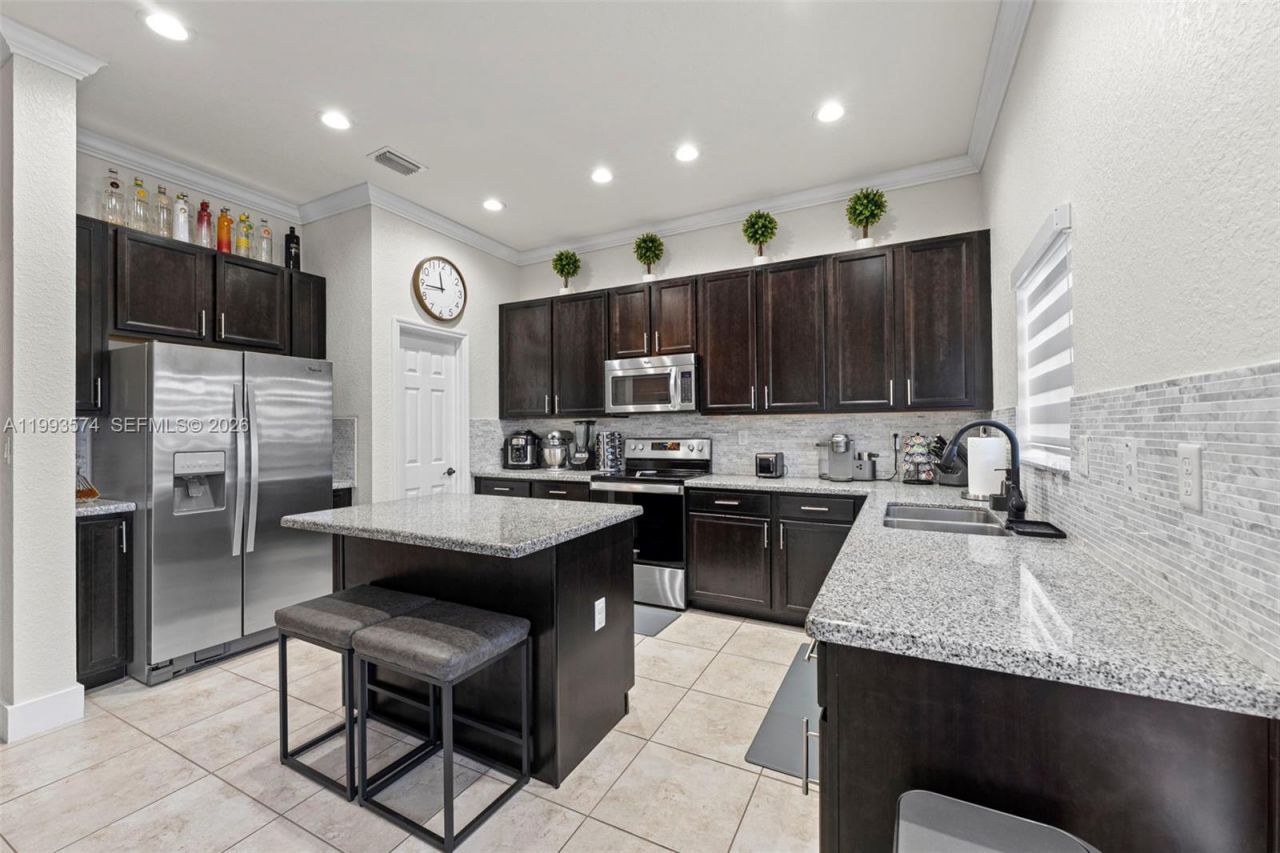 2338 SE 16th Ter, Homestead, FL 33035 Photo