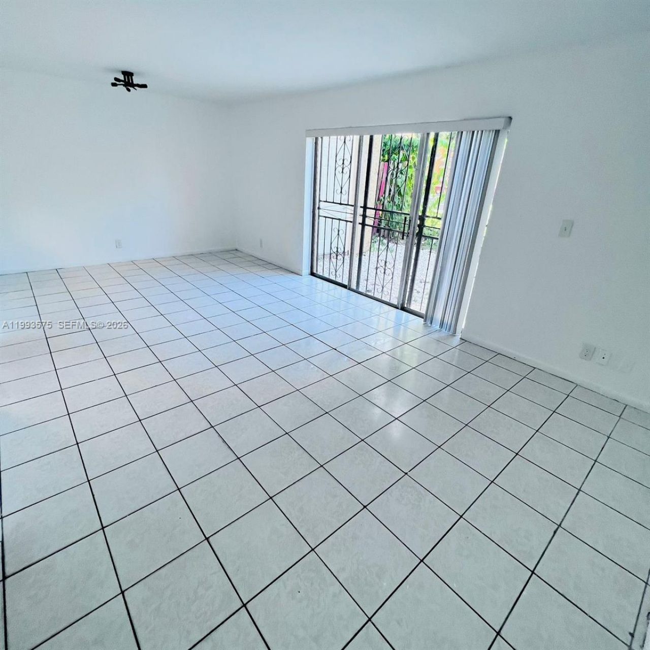 5721 Blueberry Ct, Unit 125, Lauderhill, FL 33313 Photo