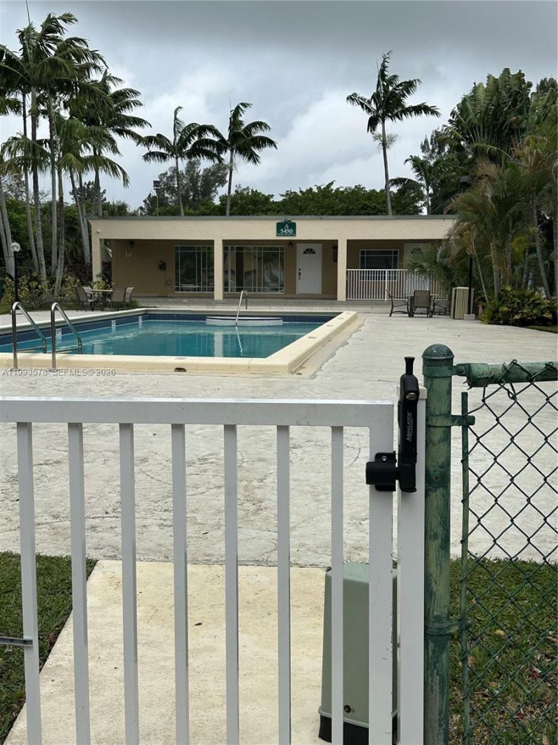 5400 SW 77th Ct , Unit 3K, Miami, FL 33155 Photo