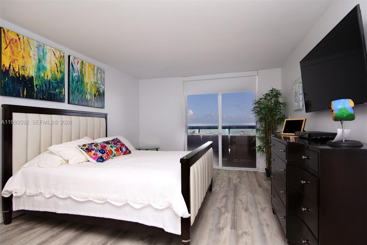 2555 Collins Ave, Unit 703, Miami Beach, FL 33140 Photo