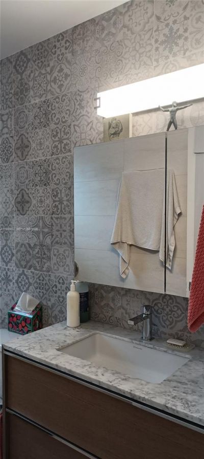 363 Washington Ave, Unit 31, Miami Beach, FL 33139 Photo