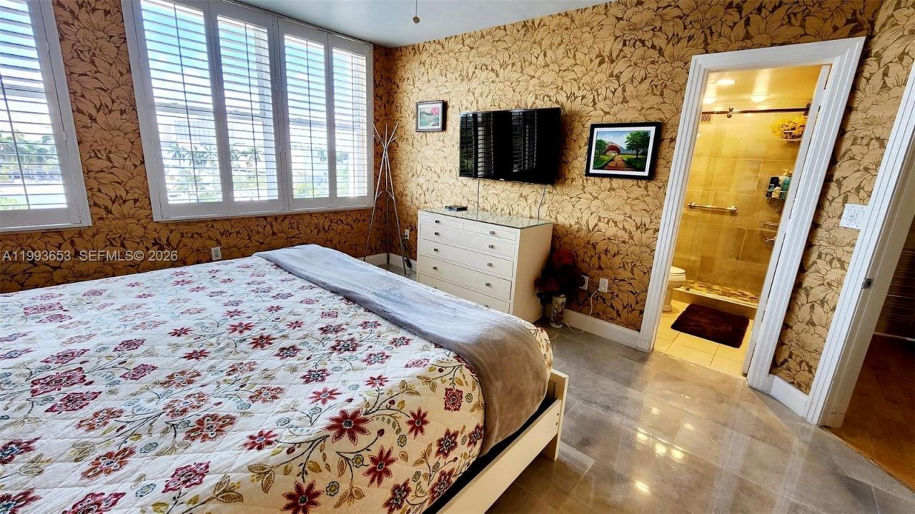 888 Intracoastal Dr , Unit 6E, Fort Lauderdale, FL 33304 Photo