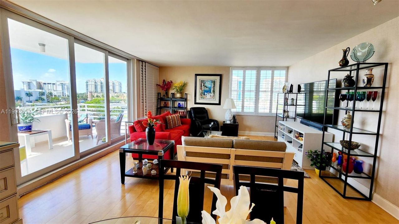 888 Intracoastal Dr , Unit 6E, Fort Lauderdale, FL 33304 Photo