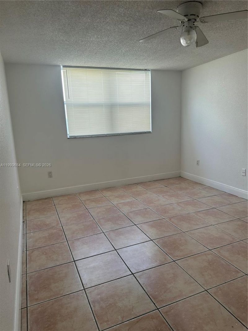 1805 Sans Souci Blvd , Unit 404, North Miami, FL 33181 Photo