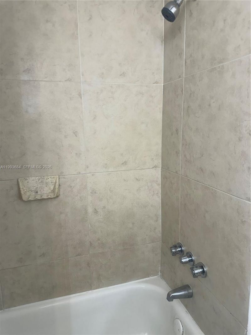 1805 Sans Souci Blvd, Unit 404, North Miami, FL 33181 Photo
