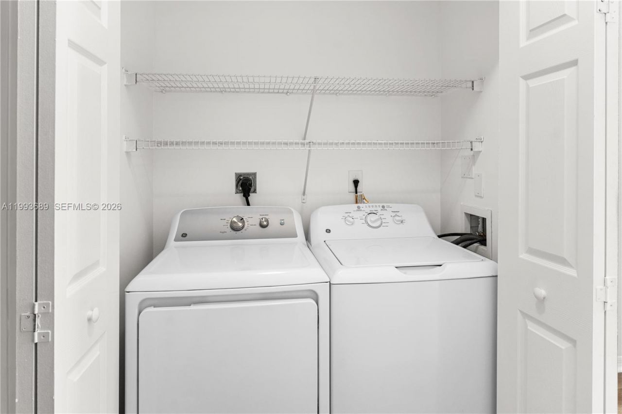 6851 SW 44th St , Unit 305, Miami, FL 33155 Photo