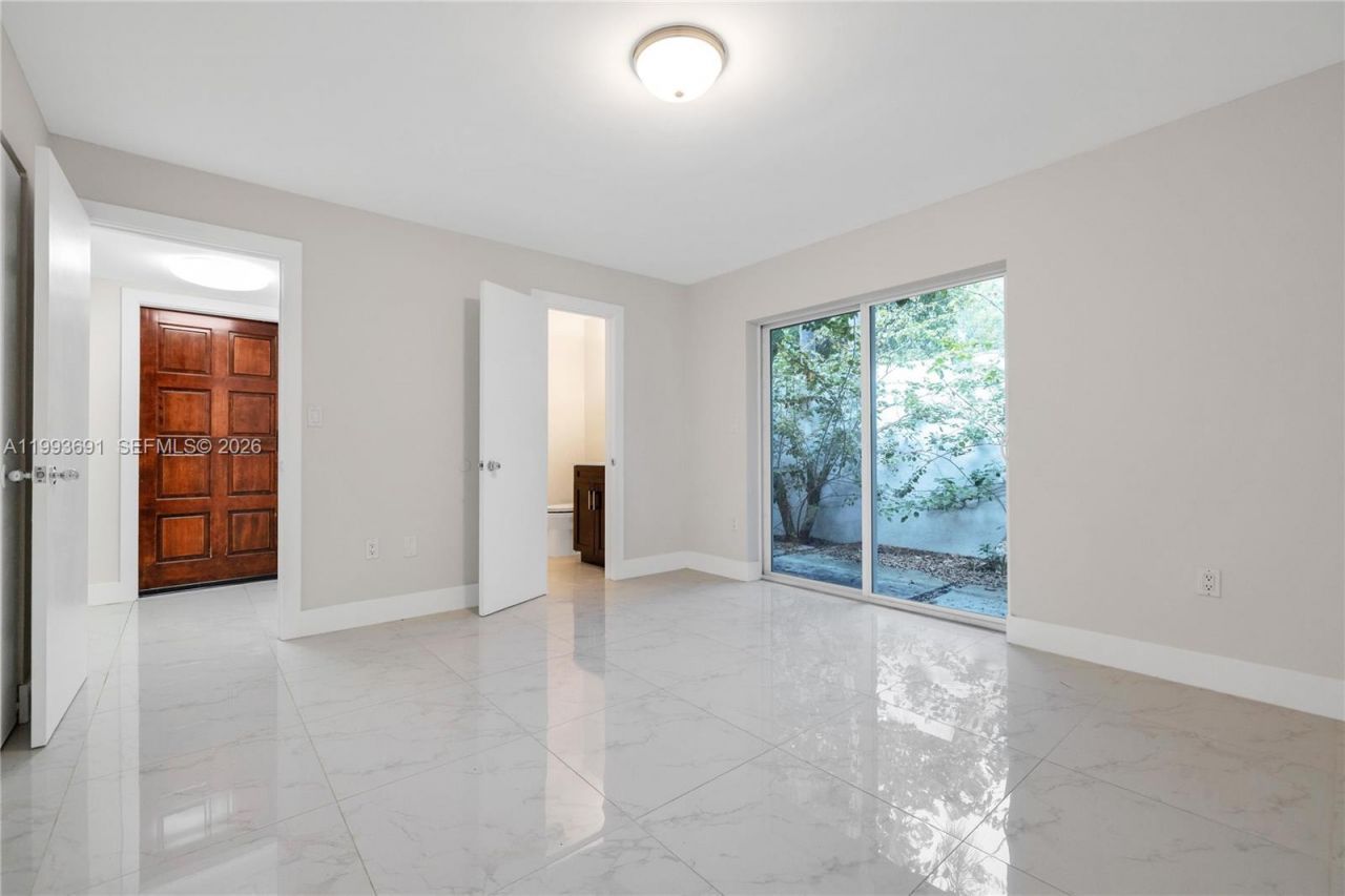 3056 Shipping Ave, Unit 2, Miami, FL 33133 Photo
