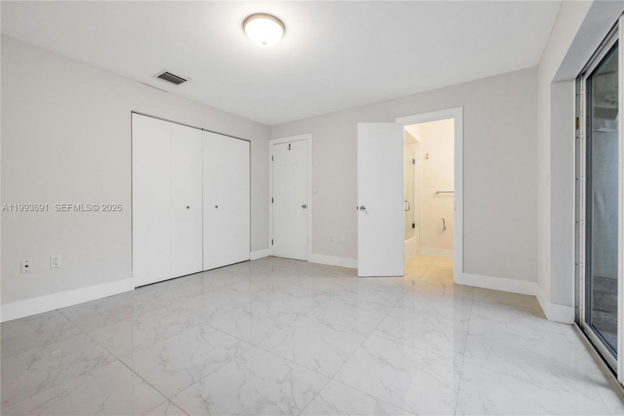 3056 Shipping Ave, Unit 2, Miami, FL 33133 Photo