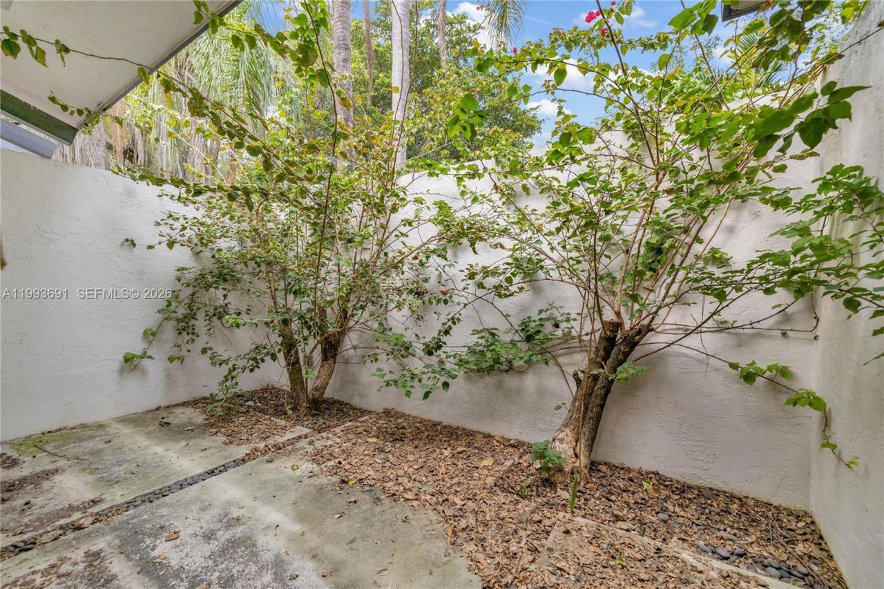 3056 Shipping Ave, Unit 2, Miami, FL 33133 Photo