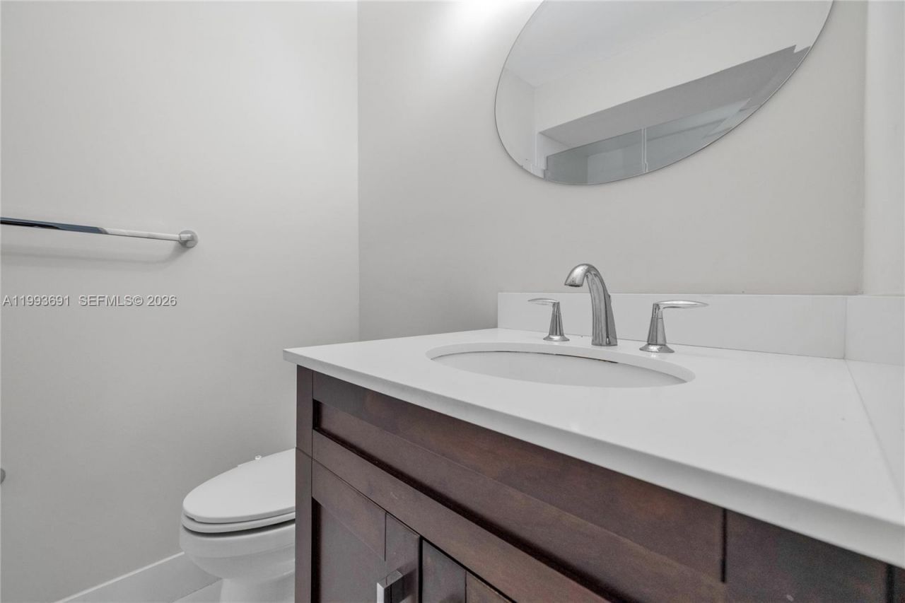 3056 Shipping Ave, Unit 2, Miami, FL 33133 Photo